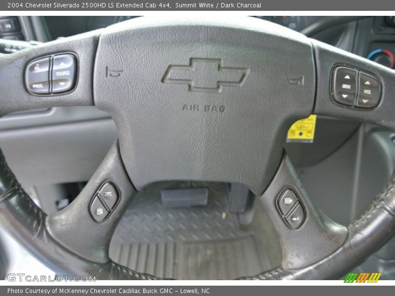Summit White / Dark Charcoal 2004 Chevrolet Silverado 2500HD LS Extended Cab 4x4