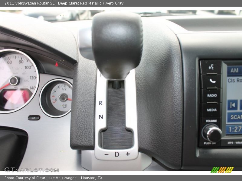 Deep Claret Red Metallic / Aero Gray 2011 Volkswagen Routan SE