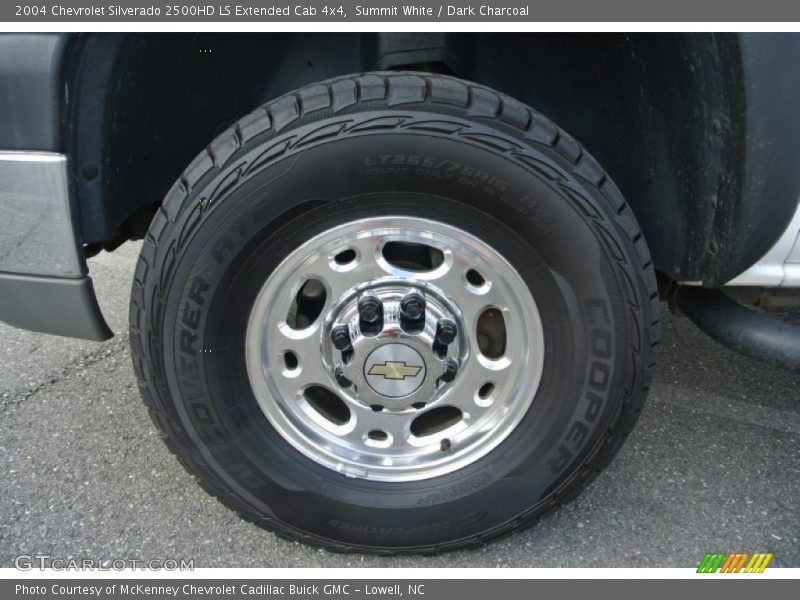 Summit White / Dark Charcoal 2004 Chevrolet Silverado 2500HD LS Extended Cab 4x4