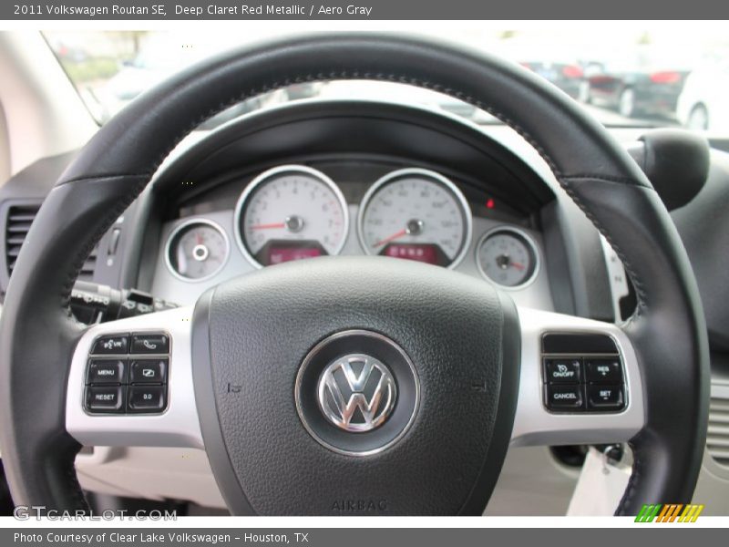 Deep Claret Red Metallic / Aero Gray 2011 Volkswagen Routan SE