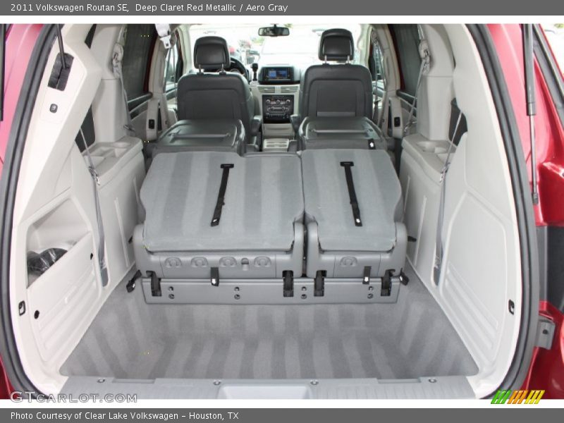 Deep Claret Red Metallic / Aero Gray 2011 Volkswagen Routan SE