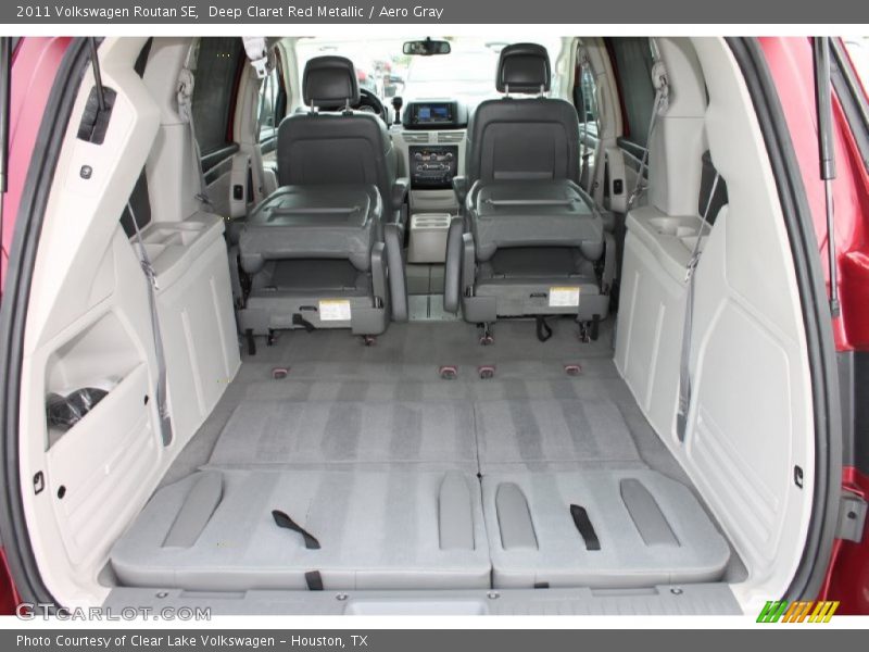 Deep Claret Red Metallic / Aero Gray 2011 Volkswagen Routan SE