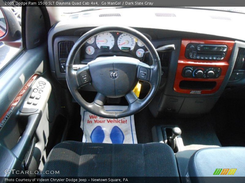 Go ManGo! / Dark Slate Gray 2005 Dodge Ram 1500 SLT Daytona Quad Cab 4x4