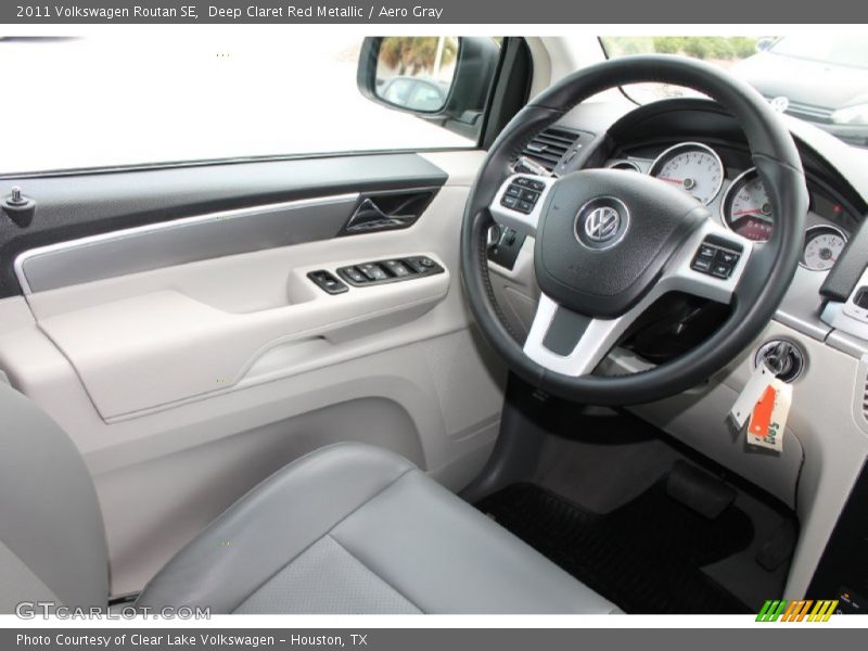 Deep Claret Red Metallic / Aero Gray 2011 Volkswagen Routan SE