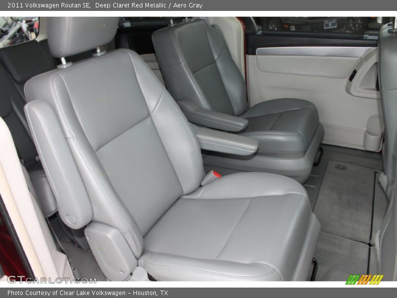 Deep Claret Red Metallic / Aero Gray 2011 Volkswagen Routan SE