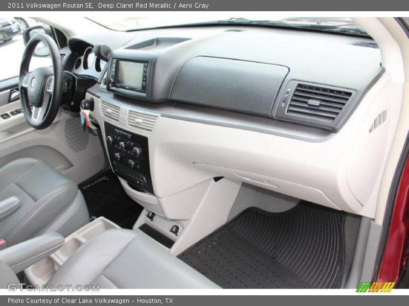 Deep Claret Red Metallic / Aero Gray 2011 Volkswagen Routan SE