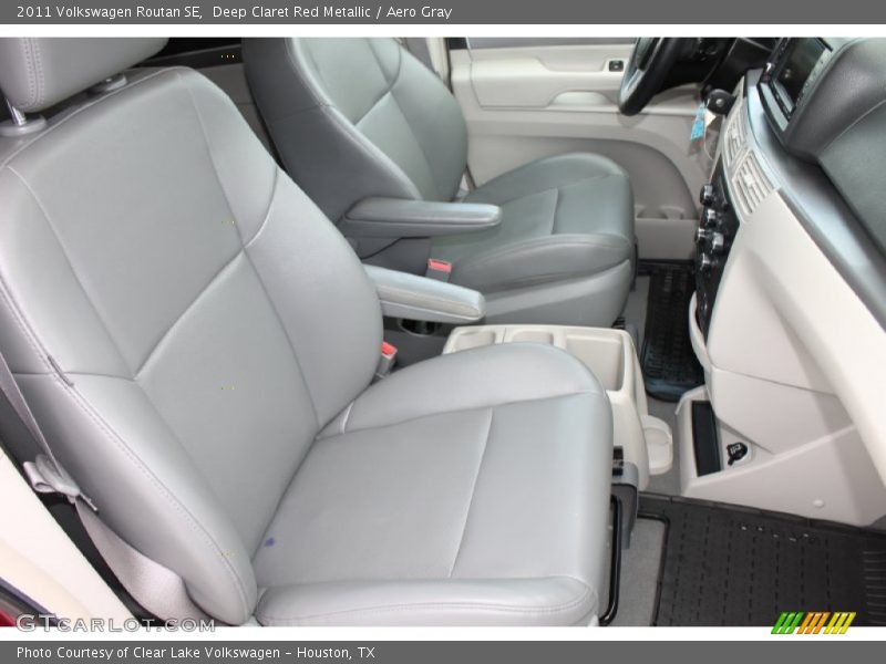 Deep Claret Red Metallic / Aero Gray 2011 Volkswagen Routan SE