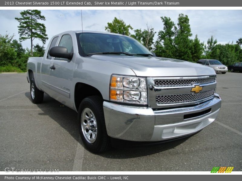 Front 3/4 View of 2013 Silverado 1500 LT Extended Cab