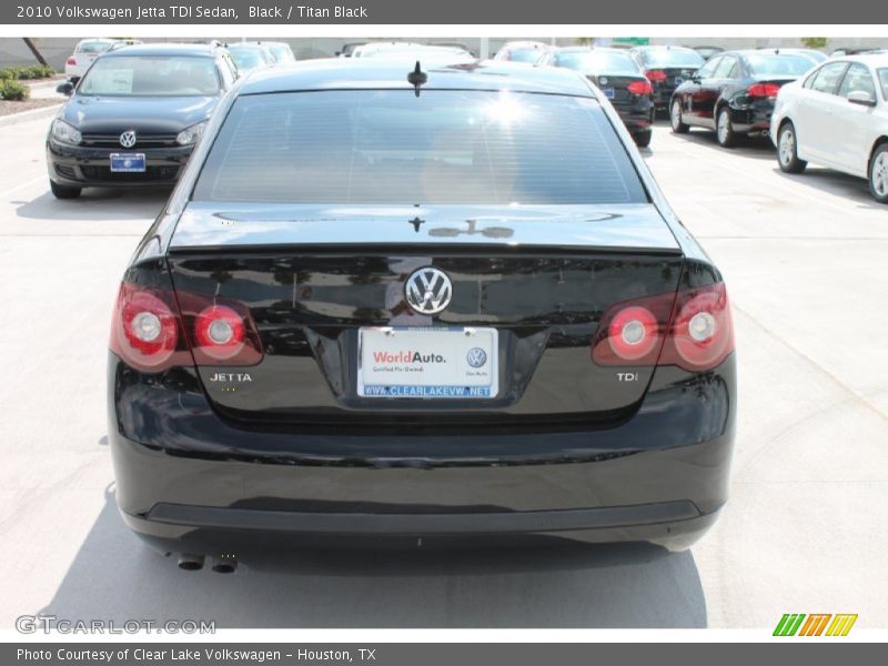Black / Titan Black 2010 Volkswagen Jetta TDI Sedan