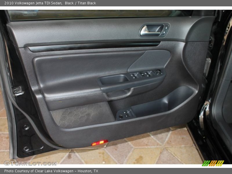 Black / Titan Black 2010 Volkswagen Jetta TDI Sedan