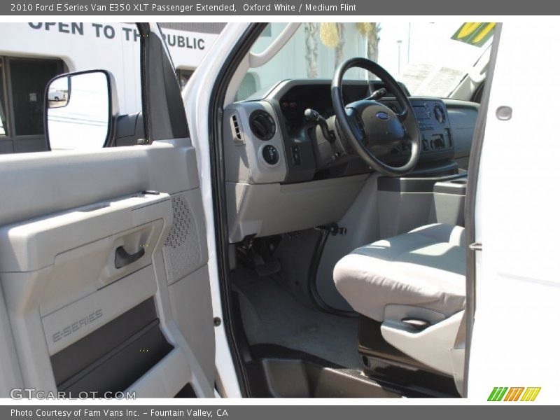 Oxford White / Medium Flint 2010 Ford E Series Van E350 XLT Passenger Extended