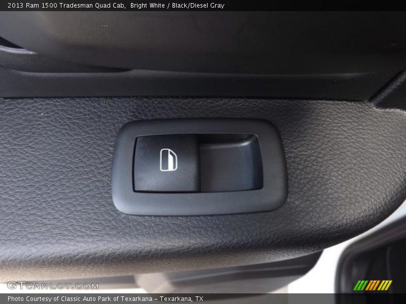 Bright White / Black/Diesel Gray 2013 Ram 1500 Tradesman Quad Cab