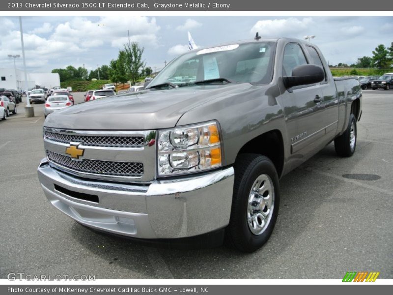 Front 3/4 View of 2013 Silverado 1500 LT Extended Cab