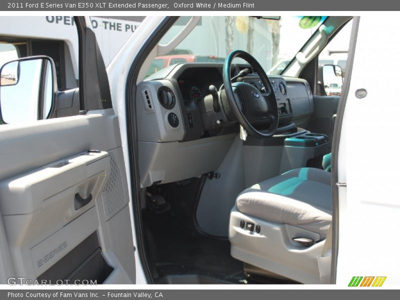 Oxford White / Medium Flint 2011 Ford E Series Van E350 XLT Extended Passenger
