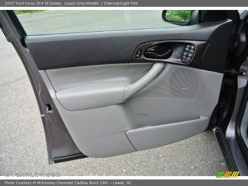 Liquid Grey Metallic / Charcoal/Light Flint 2007 Ford Focus ZX4 SE Sedan
