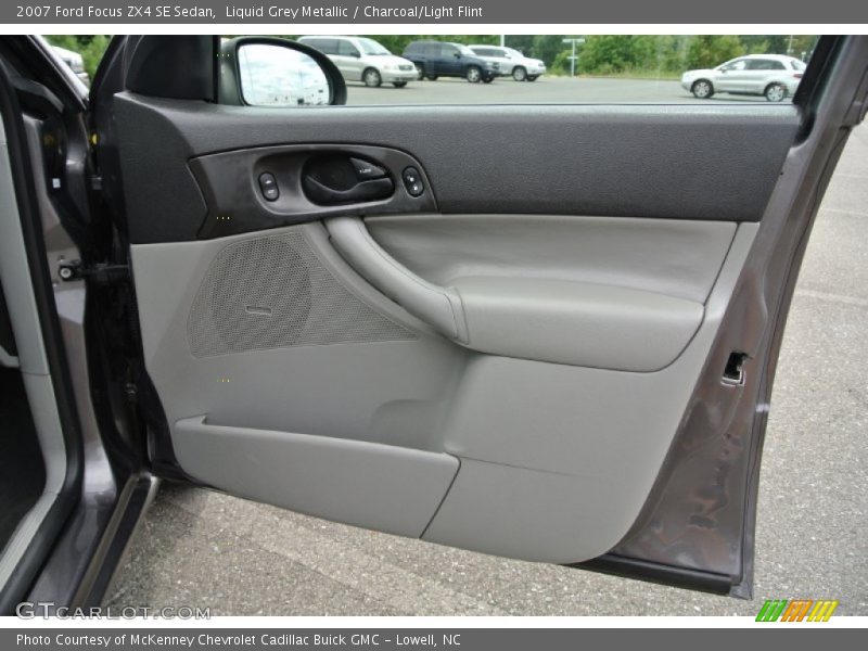 Liquid Grey Metallic / Charcoal/Light Flint 2007 Ford Focus ZX4 SE Sedan