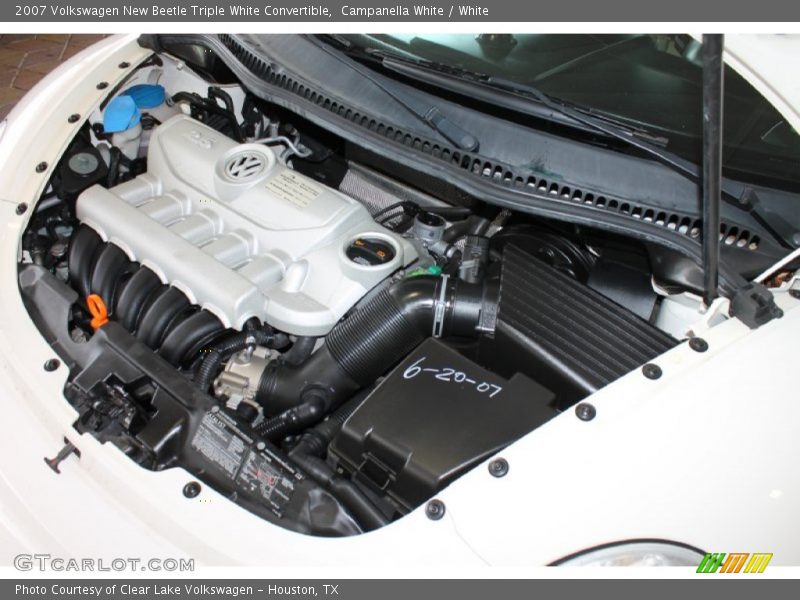 Campanella White / White 2007 Volkswagen New Beetle Triple White Convertible