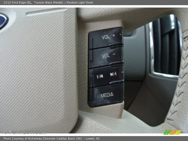 Tuxedo Black Metallic / Medium Light Stone 2010 Ford Edge SEL