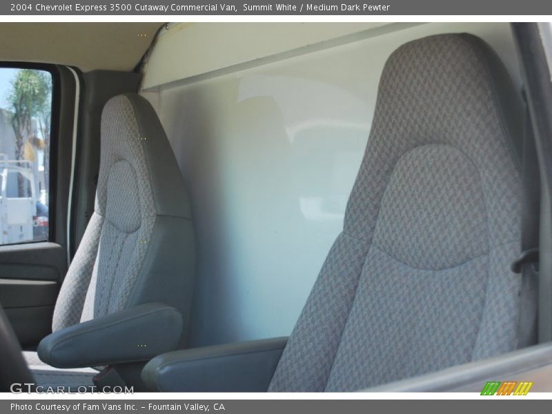Summit White / Medium Dark Pewter 2004 Chevrolet Express 3500 Cutaway Commercial Van