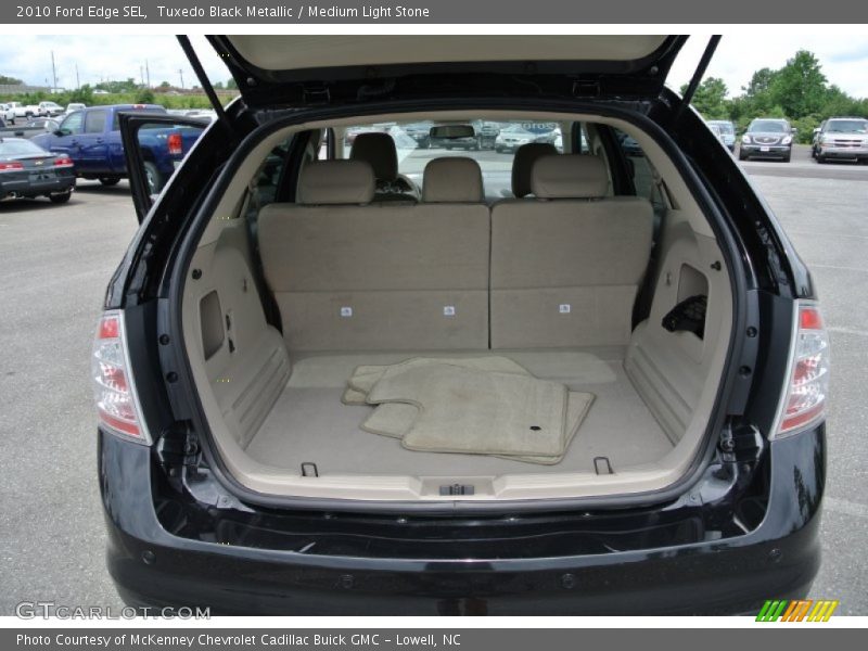 Tuxedo Black Metallic / Medium Light Stone 2010 Ford Edge SEL