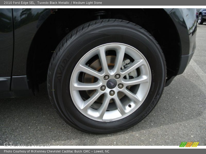 Tuxedo Black Metallic / Medium Light Stone 2010 Ford Edge SEL