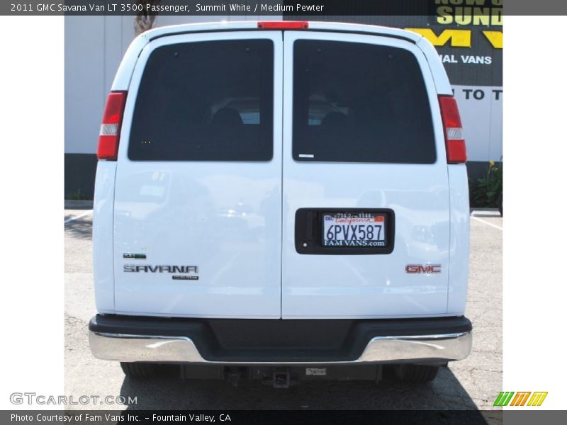 Summit White / Medium Pewter 2011 GMC Savana Van LT 3500 Passenger