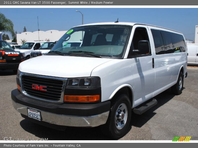 Summit White / Medium Pewter 2011 GMC Savana Van LT 3500 Passenger