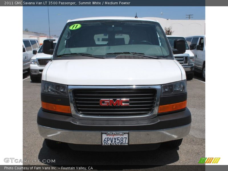 Summit White / Medium Pewter 2011 GMC Savana Van LT 3500 Passenger