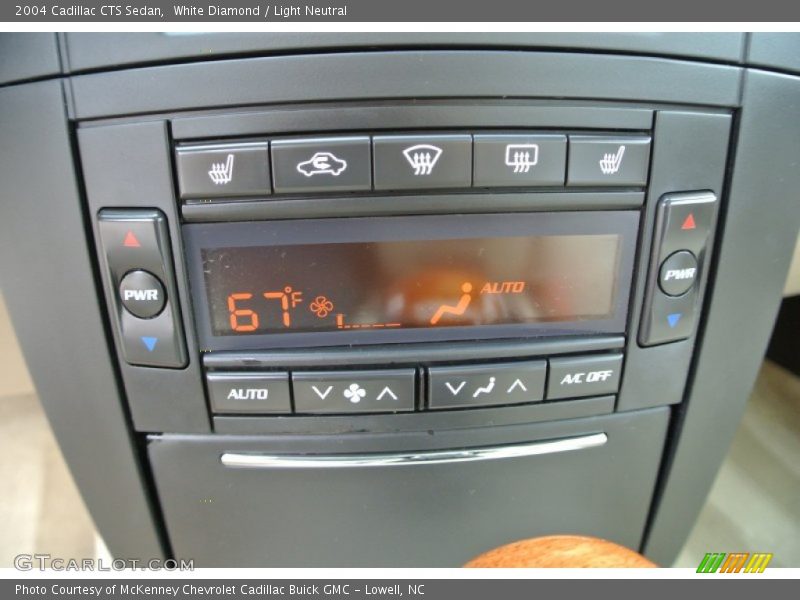 White Diamond / Light Neutral 2004 Cadillac CTS Sedan