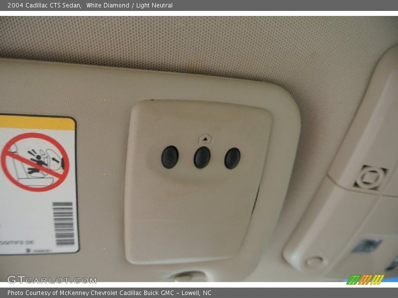 White Diamond / Light Neutral 2004 Cadillac CTS Sedan
