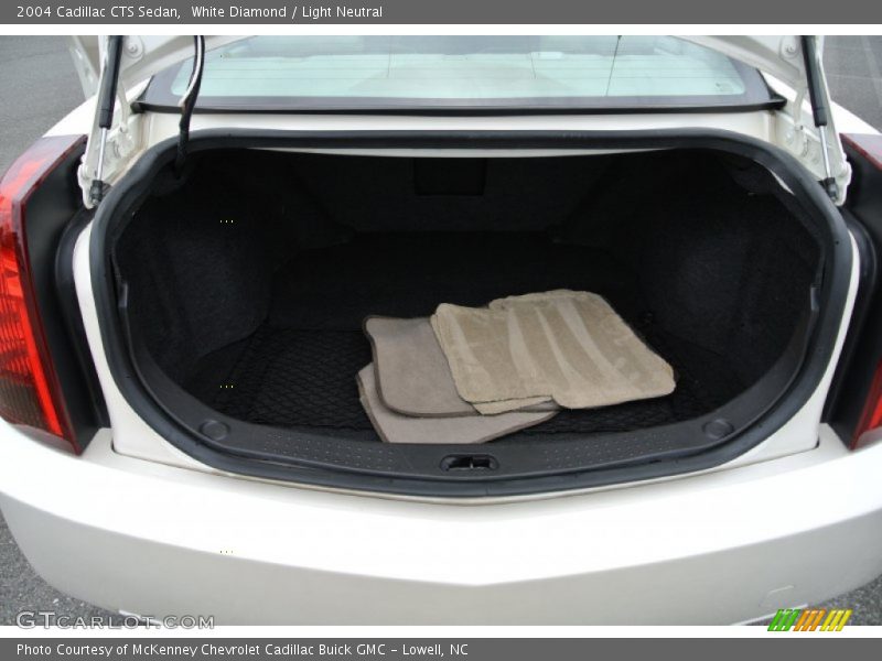 White Diamond / Light Neutral 2004 Cadillac CTS Sedan