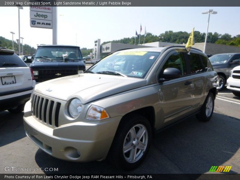 Light Sandstone Metallic / Light Pebble Beige 2009 Jeep Compass Sport