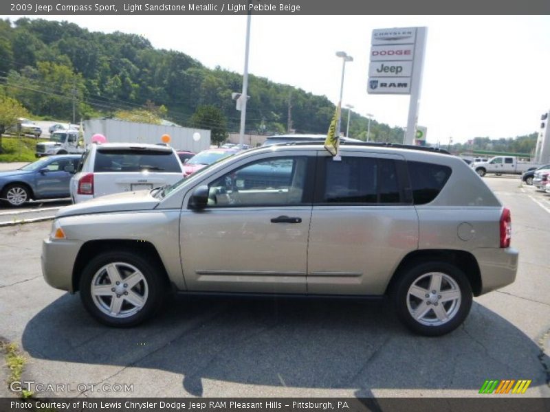Light Sandstone Metallic / Light Pebble Beige 2009 Jeep Compass Sport