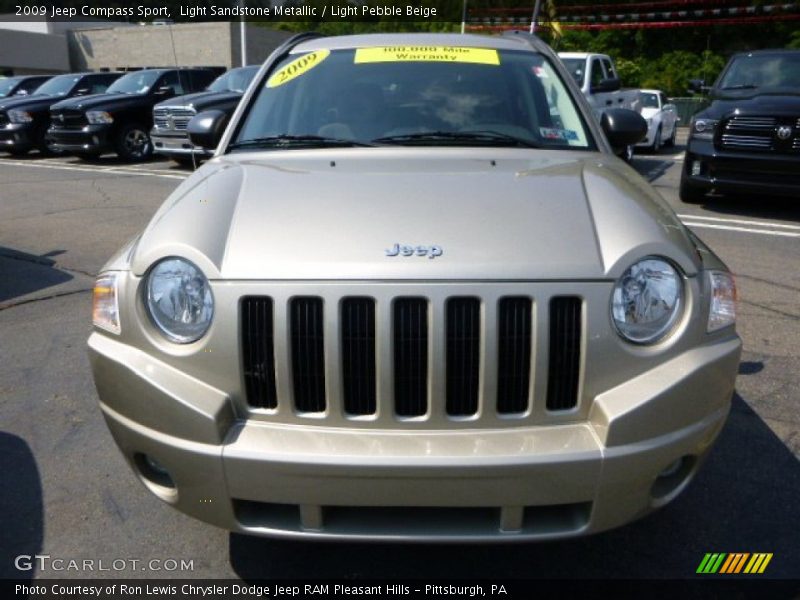 Light Sandstone Metallic / Light Pebble Beige 2009 Jeep Compass Sport