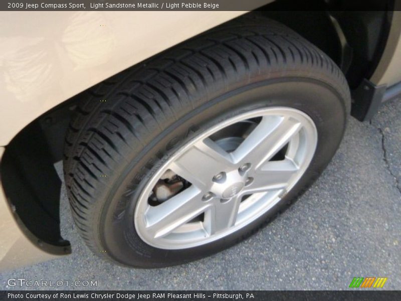 Light Sandstone Metallic / Light Pebble Beige 2009 Jeep Compass Sport