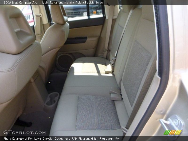 Light Sandstone Metallic / Light Pebble Beige 2009 Jeep Compass Sport