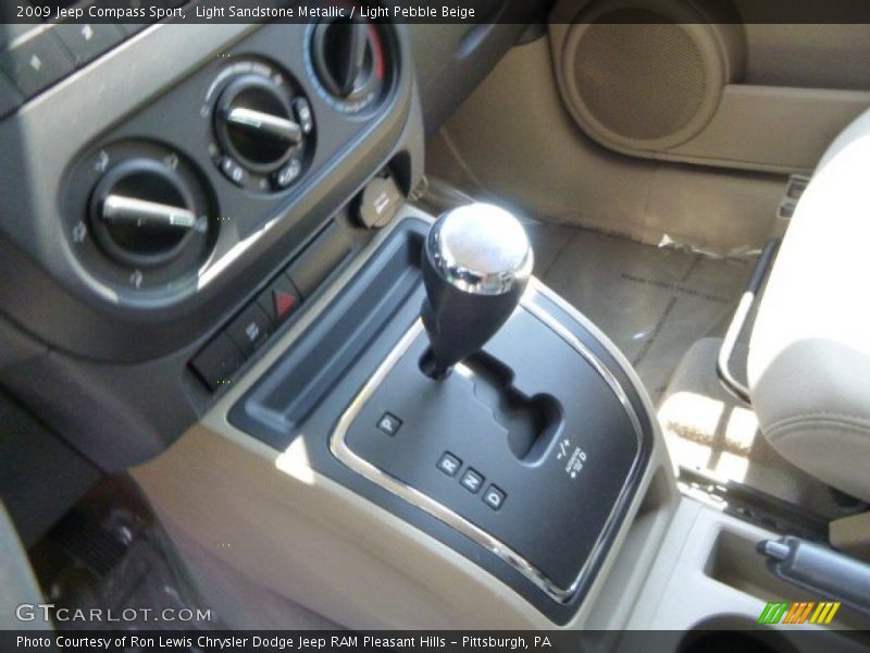 Light Sandstone Metallic / Light Pebble Beige 2009 Jeep Compass Sport