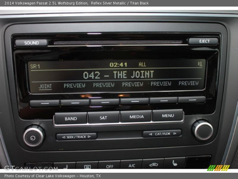 Reflex Silver Metallic / Titan Black 2014 Volkswagen Passat 2.5L Wolfsburg Edition