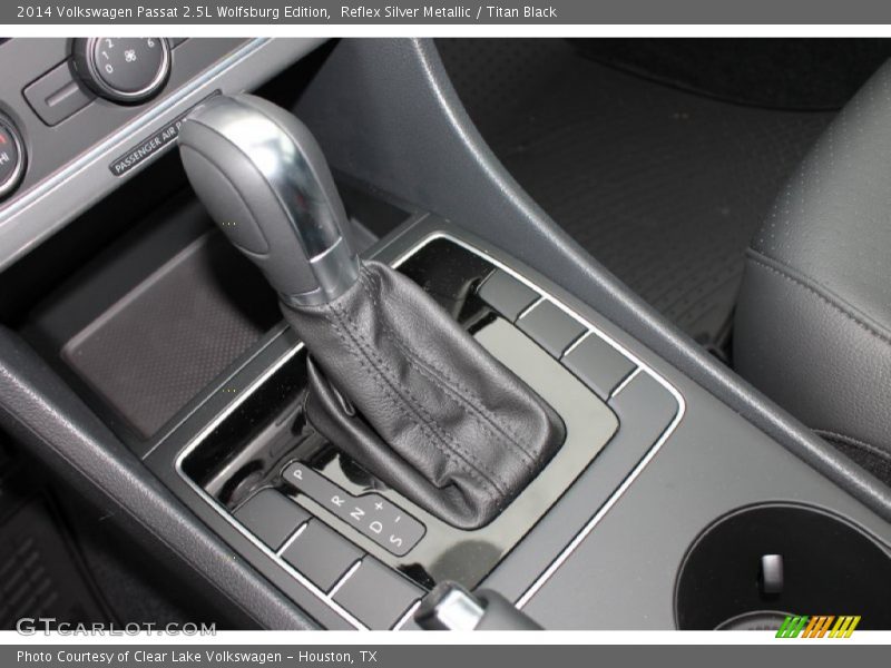 Reflex Silver Metallic / Titan Black 2014 Volkswagen Passat 2.5L Wolfsburg Edition