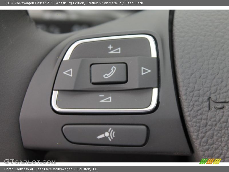 Reflex Silver Metallic / Titan Black 2014 Volkswagen Passat 2.5L Wolfsburg Edition