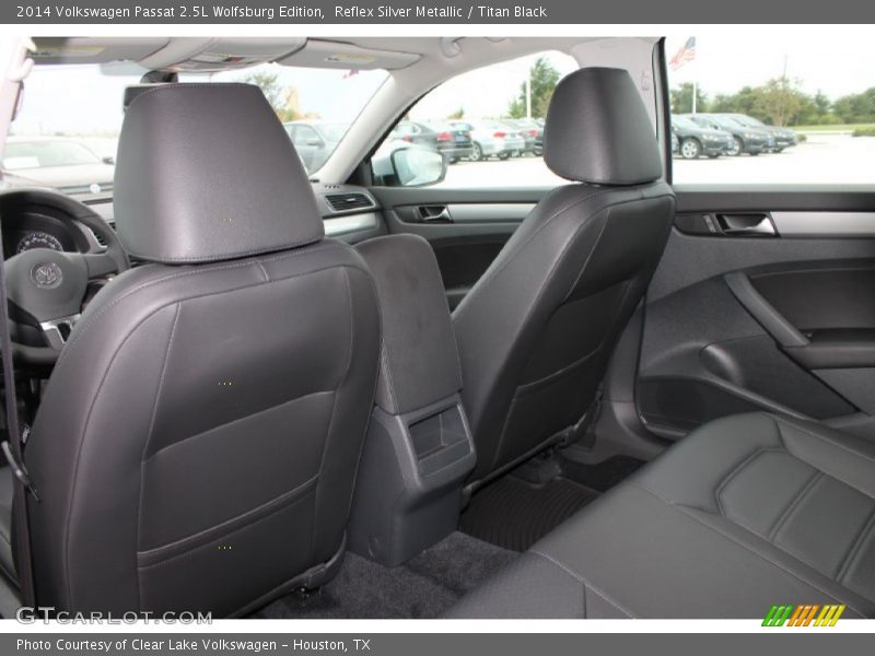 Reflex Silver Metallic / Titan Black 2014 Volkswagen Passat 2.5L Wolfsburg Edition