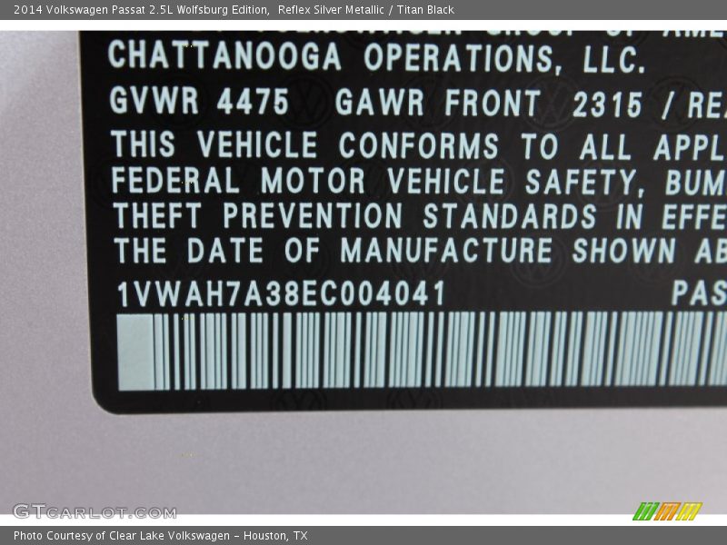 Reflex Silver Metallic / Titan Black 2014 Volkswagen Passat 2.5L Wolfsburg Edition