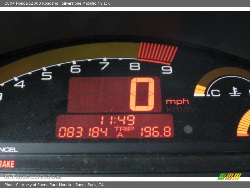 Silverstone Metallic / Black 2004 Honda S2000 Roadster