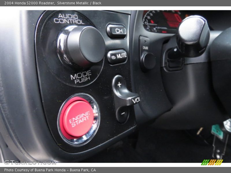 Silverstone Metallic / Black 2004 Honda S2000 Roadster