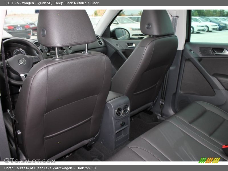 Deep Black Metallic / Black 2013 Volkswagen Tiguan SE