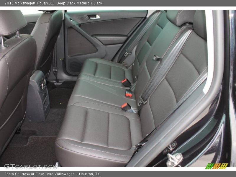 Deep Black Metallic / Black 2013 Volkswagen Tiguan SE