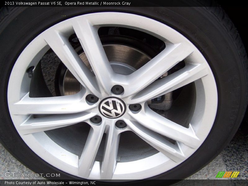 Opera Red Metallic / Moonrock Gray 2013 Volkswagen Passat V6 SE