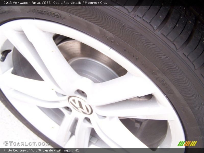 Opera Red Metallic / Moonrock Gray 2013 Volkswagen Passat V6 SE