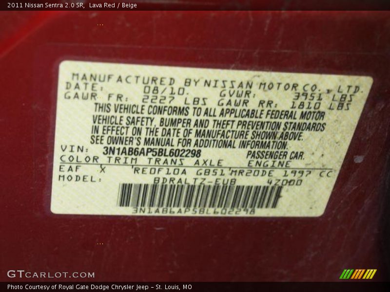 Lava Red / Beige 2011 Nissan Sentra 2.0 SR