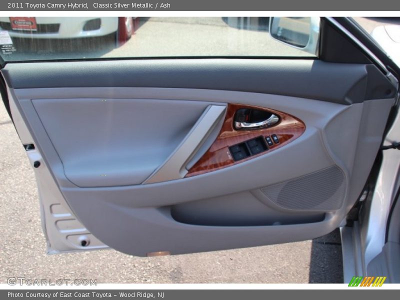 Classic Silver Metallic / Ash 2011 Toyota Camry Hybrid